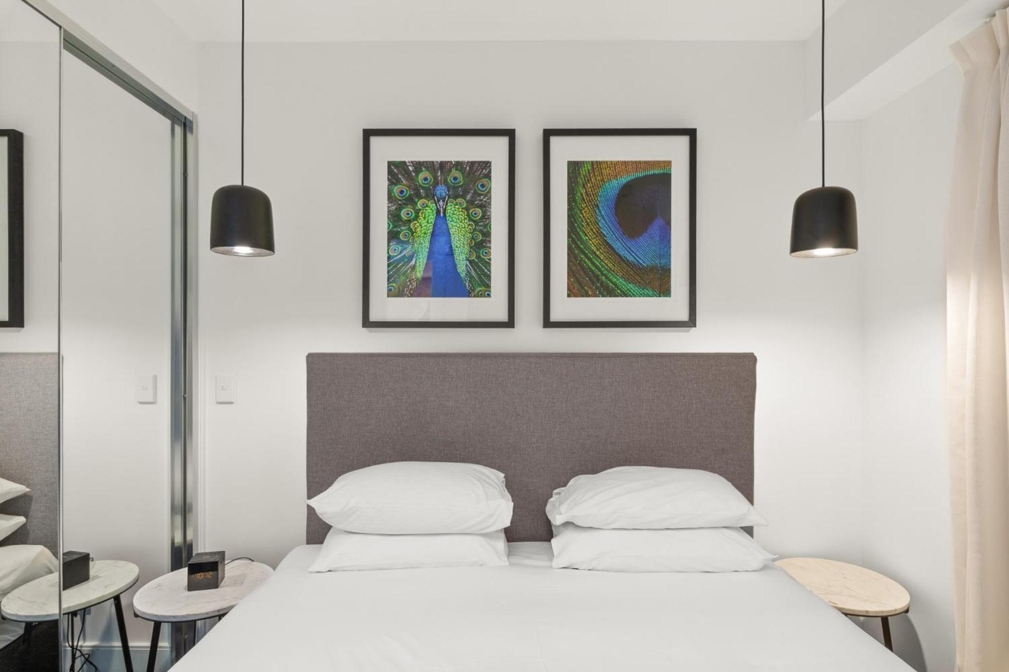 Modern 1-bed With Balcony In Bustling Surry Hills Apartment *