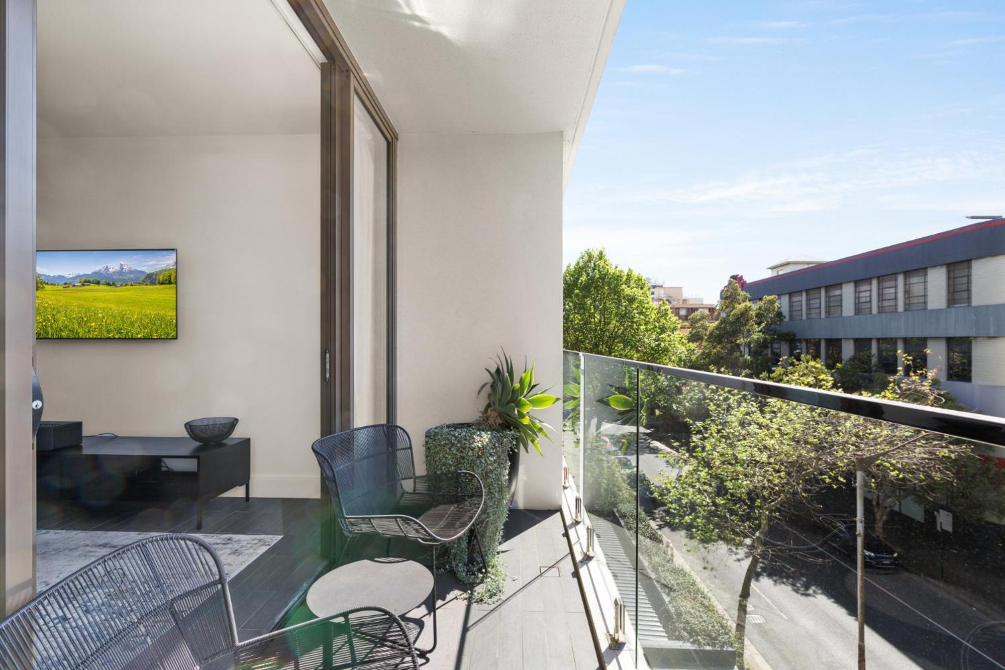 Modern 1-bed With Balcony In Bustling Surry Hills Apartment Sydney